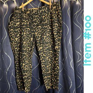 Size 26W Old Navy Harper Pants Like New